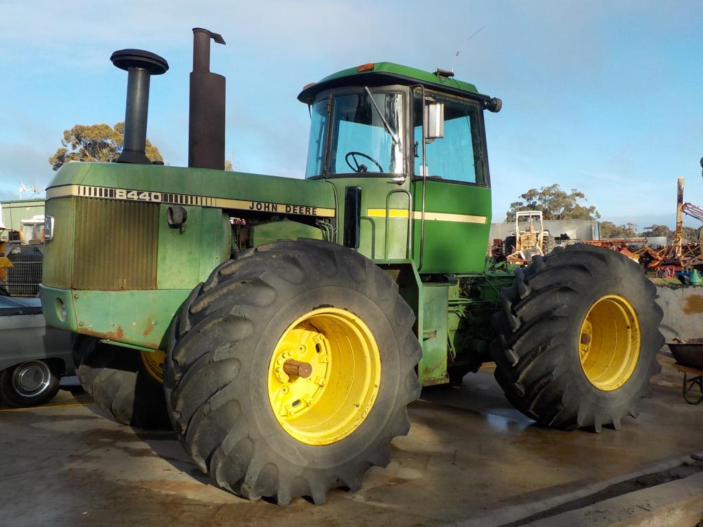 john-deere-8440-jhmd5015659-just-heavy-equipment